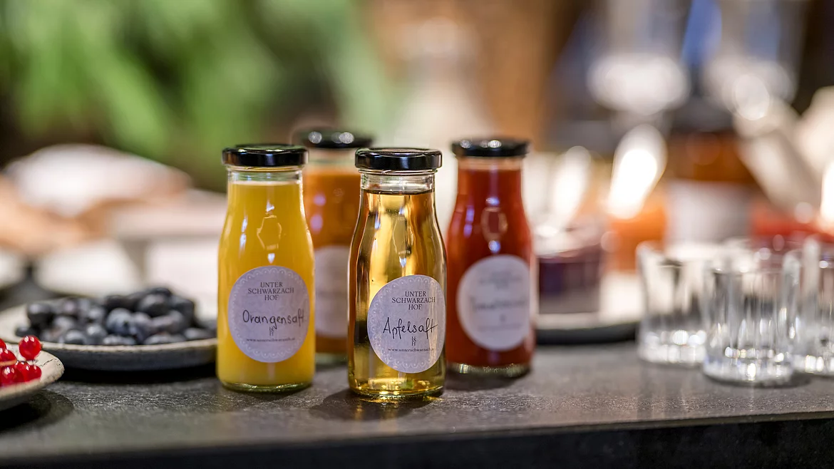 Delicious juices in the Schmiedalm - the luxury mountain chalet