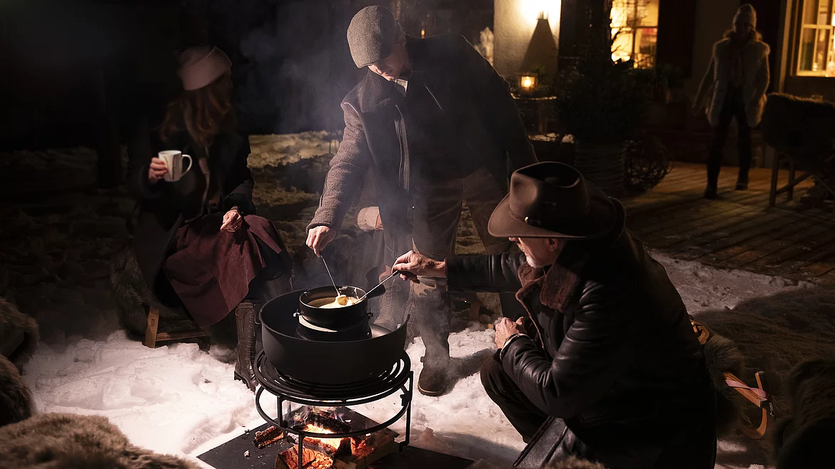 Käsefondue - Outdoor im Winter im Chalet Die Schmiedalm